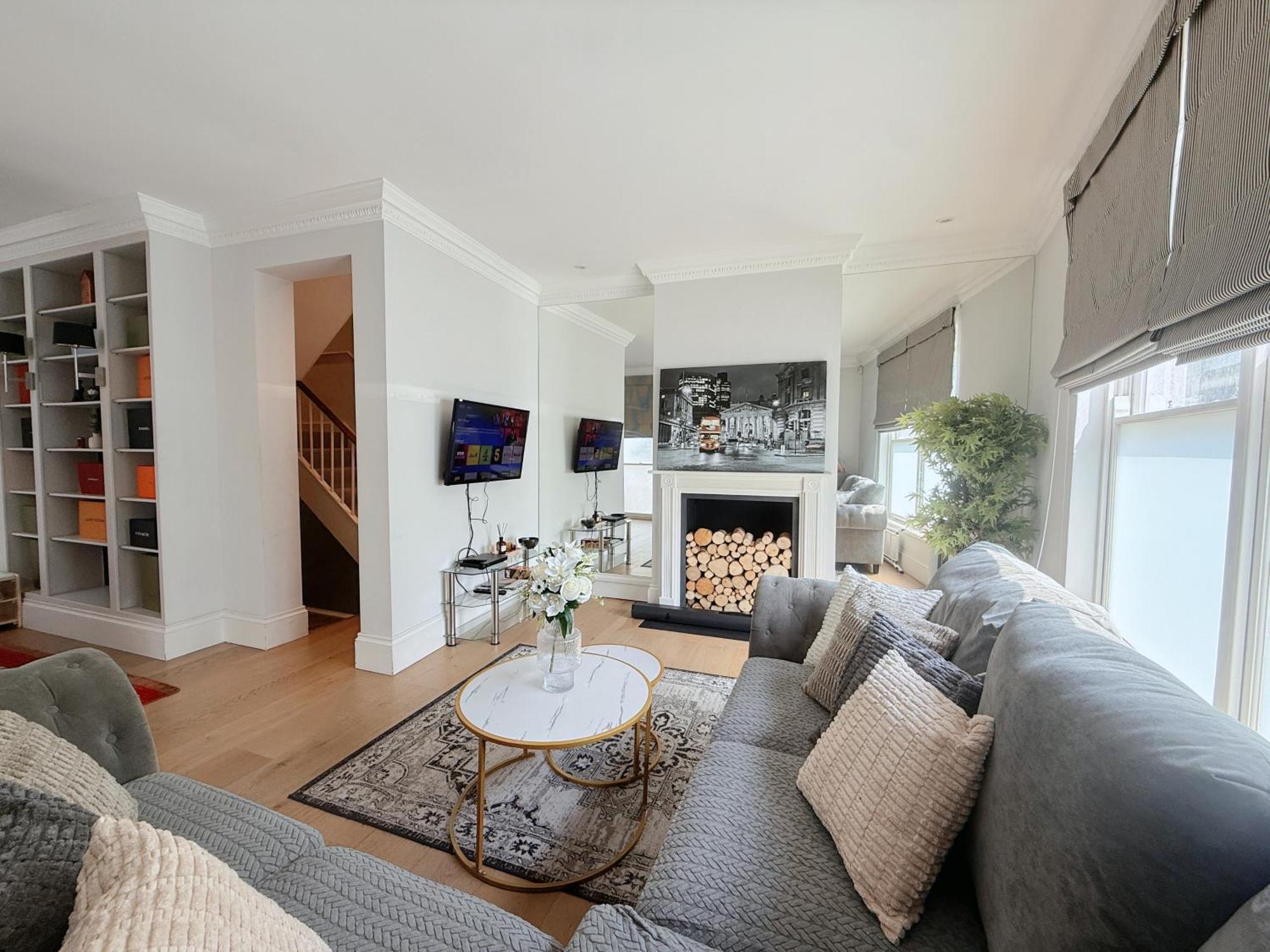 Spacious And Cosy 3brs 5f House In Heart Of Pousada *
