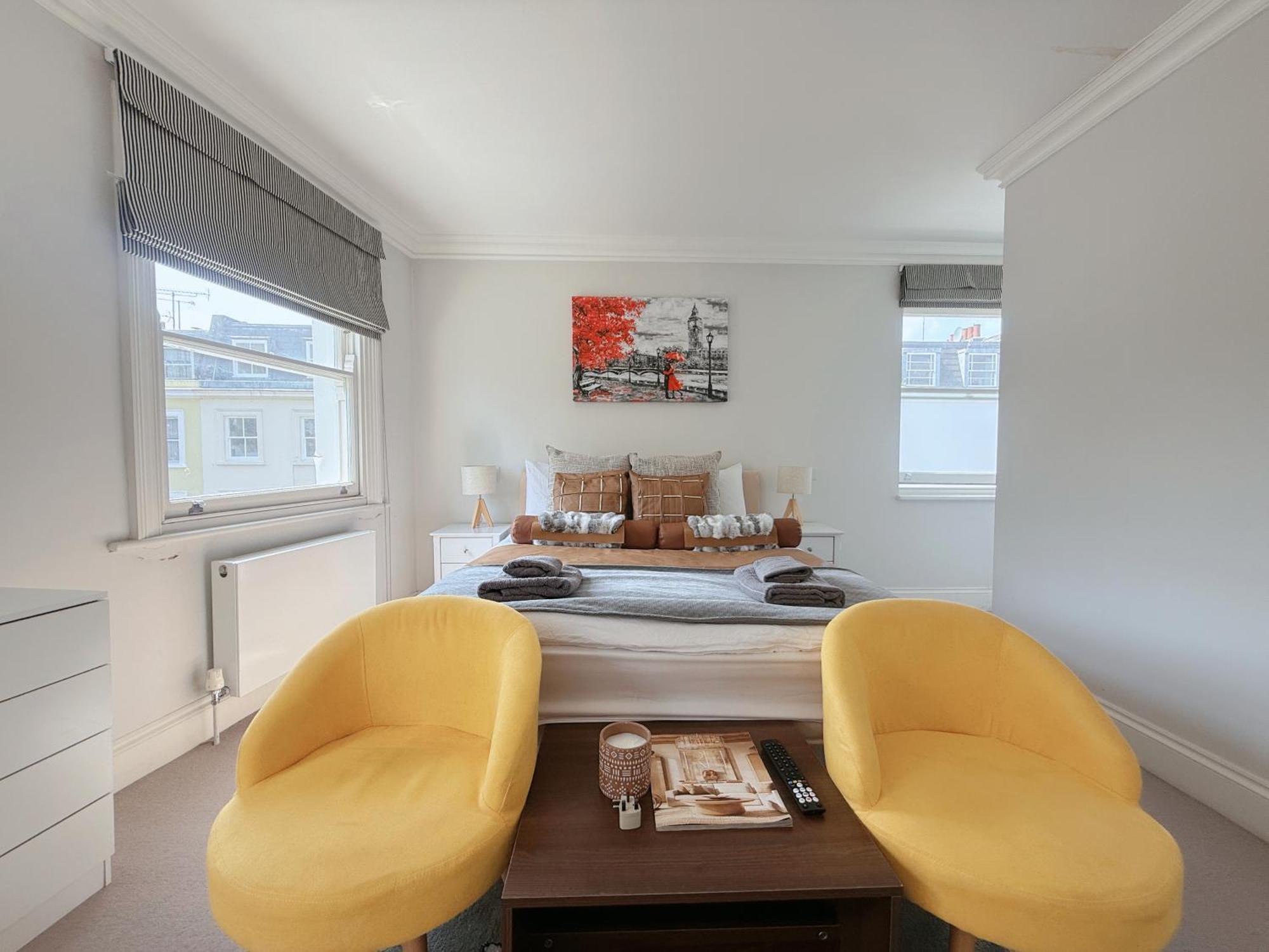 Spacious And Cosy 3brs 5f House In Heart Of Pousada Londres